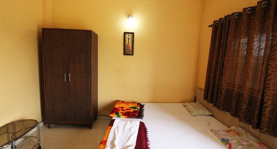 Rajshri Hotel Lodging, Pune 3